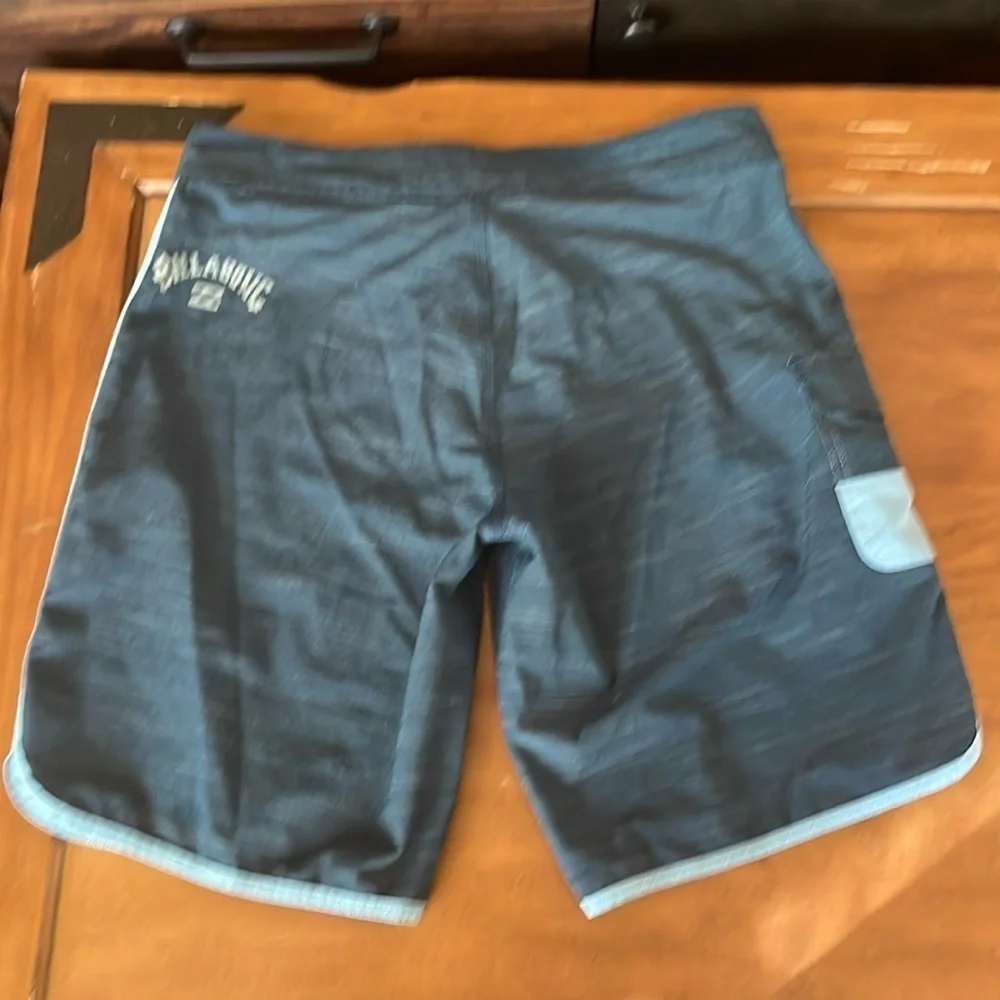 BILLABONG Recycler Board Shorts Size 33